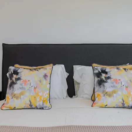 Lejlighed Coastal Charm By Lovelystay Oeiras